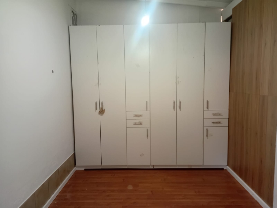 To Let 1 Bedroom Property for Rent in Vincent Eastern Cape